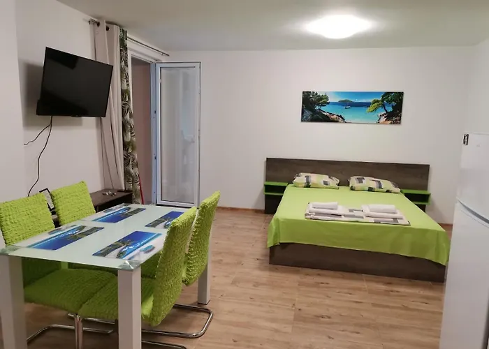 Path Ways To The Sea -пътека към морето بريمورسكو